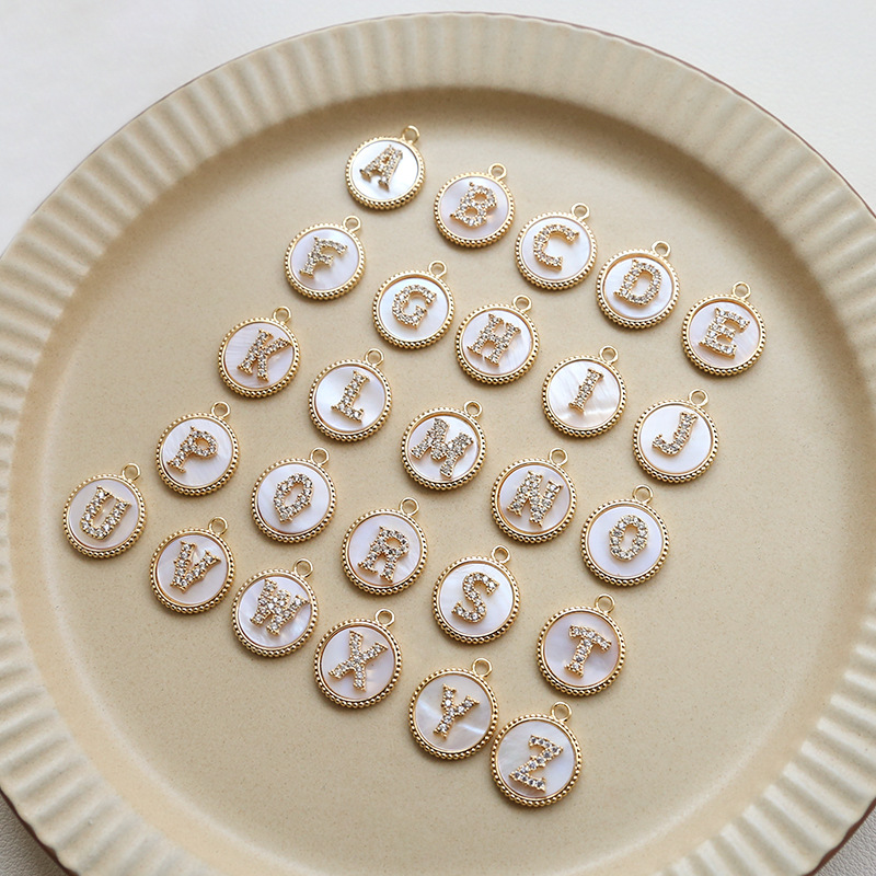 3g Weight Shell, Zircon Inlay Material Charms, Jewelry Accessories Classification 1 Piece Quantity Copper Material Round, Letter Pattern Plating, Inlay Design Simple Style Style 1 Piece Copper Shell Zircon Round Letter 无