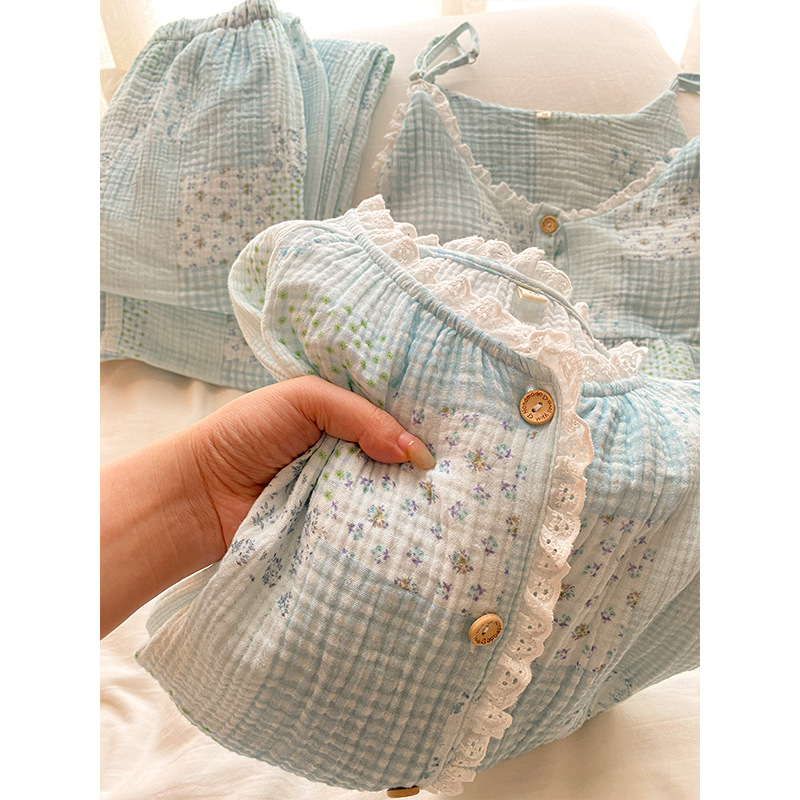 French-Style Pure and Gentle Floral Print Camisole Nightgown with Chest Pads for Women, New Spring and Autumn Casual Loungewear Set