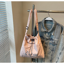 ��¶���Lײɫ�������ذ�б���С������ĸ�μ��������������