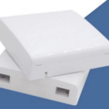 Поставка оптоволоконной информационной панели типа 86 86 * 86 * 25 оптоволоконной информационной настольной коробки