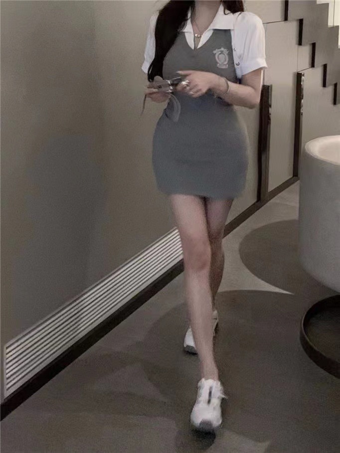 Mini-skirt