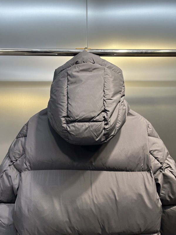 高版本M家24年冬季新款鹅绒连帽肩章羽绒服抗寒保暖情侣款羽绒服|undefined