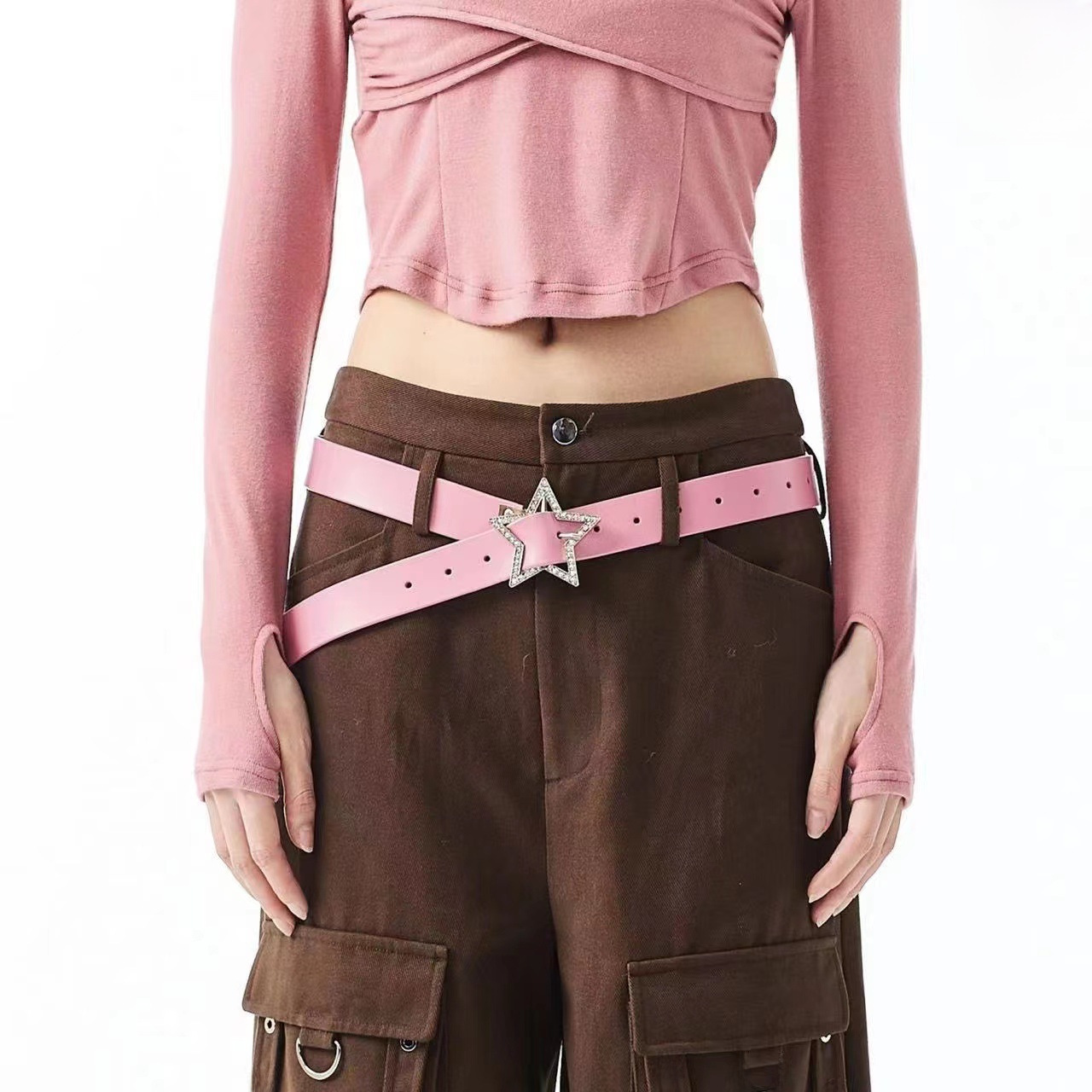 Nowość w stylu Spice Girl Millennium Pink Belt Amerykański styl Metalowa klamra Pięcioramienna gwiazda Pełny pas wiertniczy Pasek na każdy mecz_voghion.com