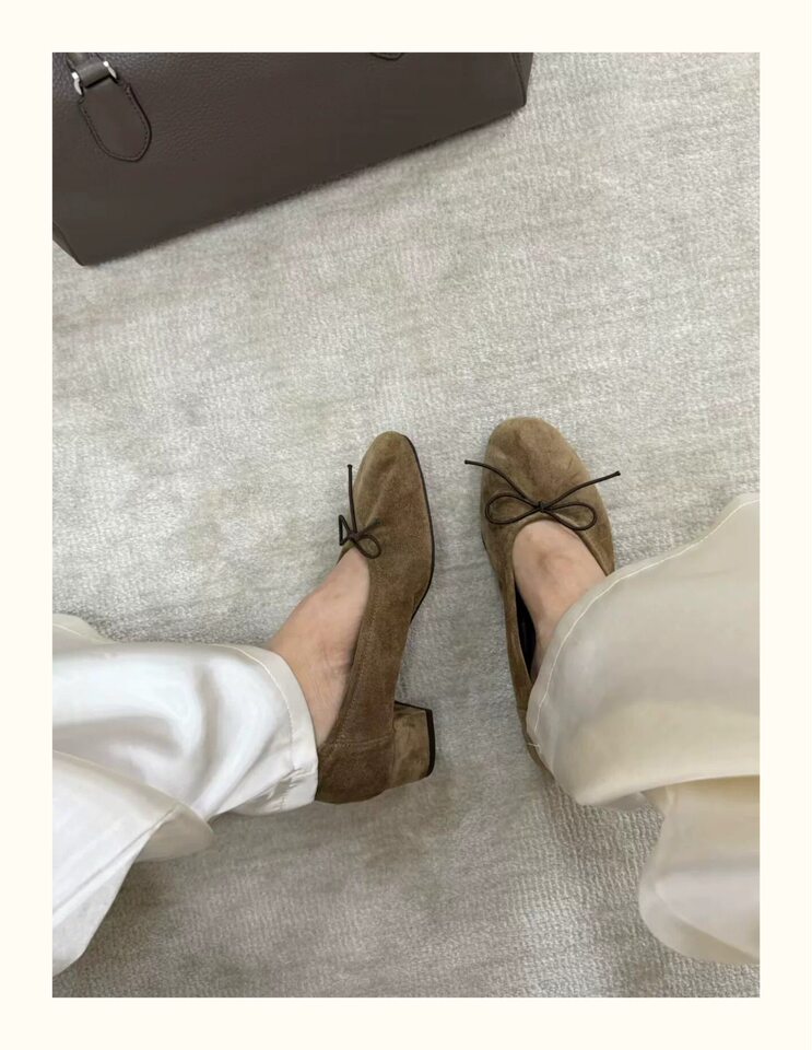 Giày búp bê Mary Jane da lộn mũi tròn đính nơ gót thô thấp — Khaki (da lộn), Màu nâu (da lộn), Màu đen (da) chi tiết 6