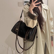 同款Chio2nd面包日常通勤百搭单肩斜挎包小狗暗夜骑士枕头包包女