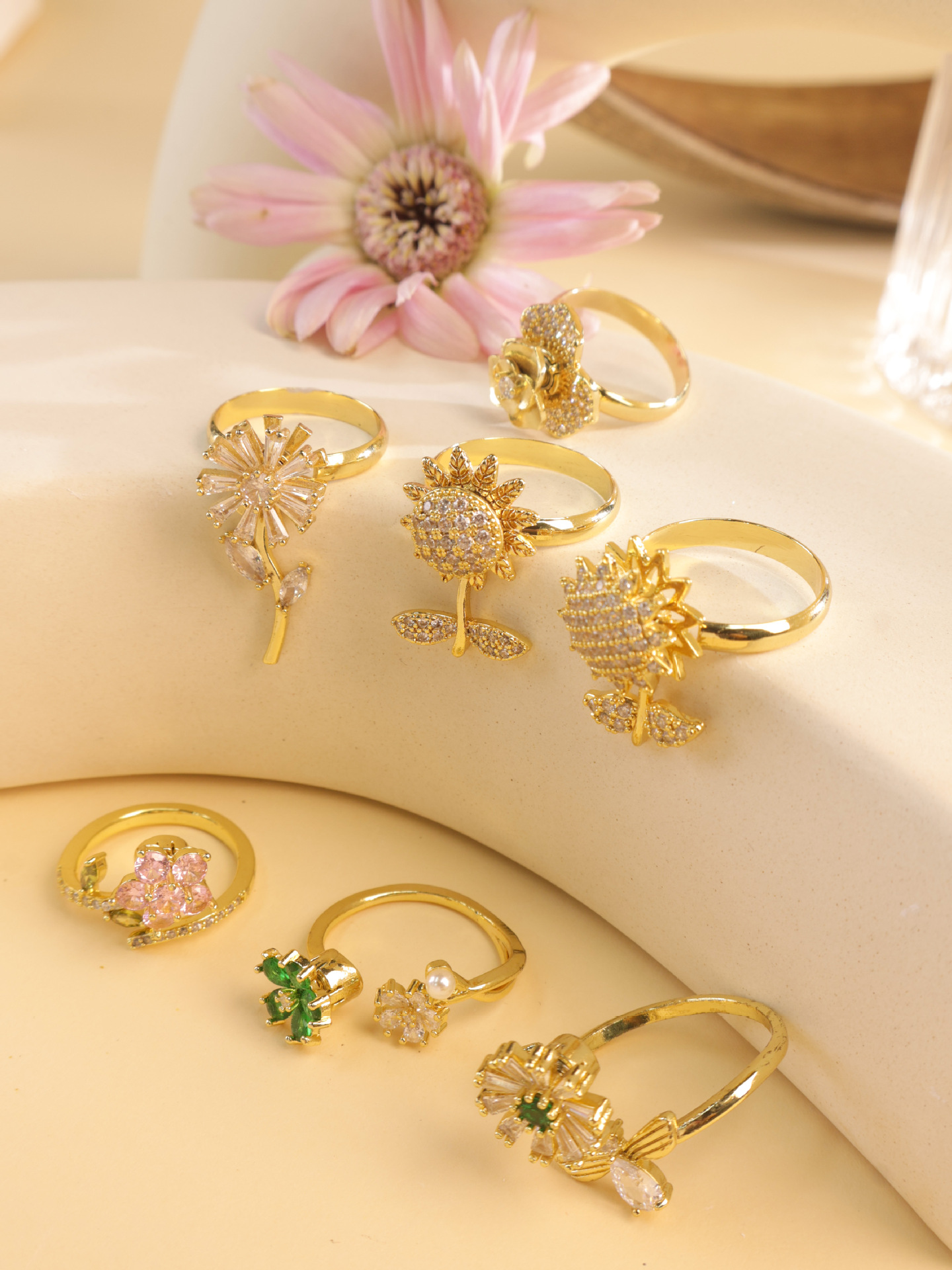 6g Weight Zircon Inlay Material Wholesale Jewelry Elegant Flower Titanium Steel Zircon Open Rings