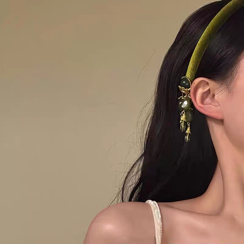 New Chinoiserie Hair Accessories Autumn and Winter Retro Olive Emerald Green Tassel Headband Headband Women's Fake Earrings Ancient Style Hairpin Hairpin