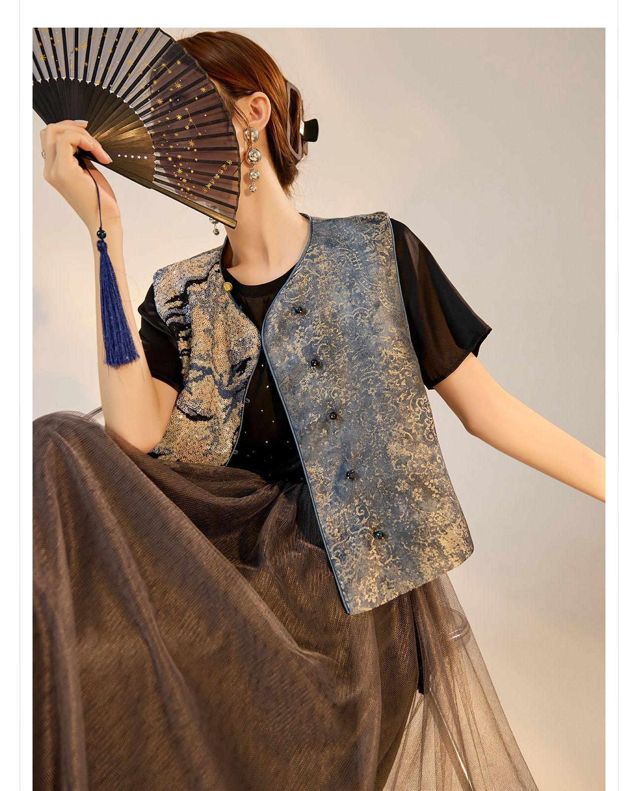 Áo vest nữ phong cách Trung Hoa mới 2026, thiết kế thêu sequin, chất rayon sang trọng — Đen, Màu huyền ảo, Xanh lam chi tiết 20