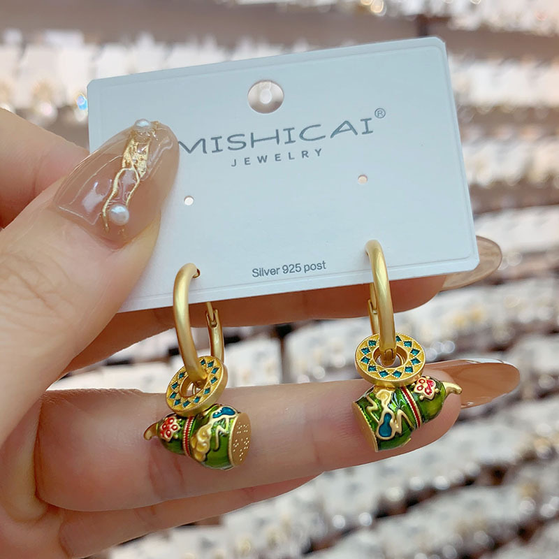 New Chinese Style Painted Gourd Pendant Earrings Retro Stylish Unique Niche National Style Earrings Accessible Luxury Cheongsam Earrings for Women