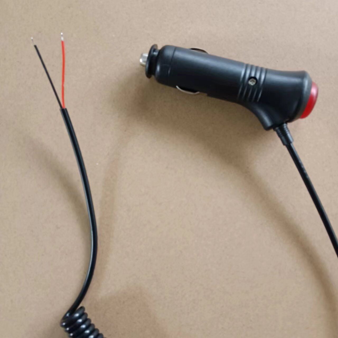 24V12V汽车点烟器开关插头转DC5.5 2.1MM车充弹簧车载弹簧电源线