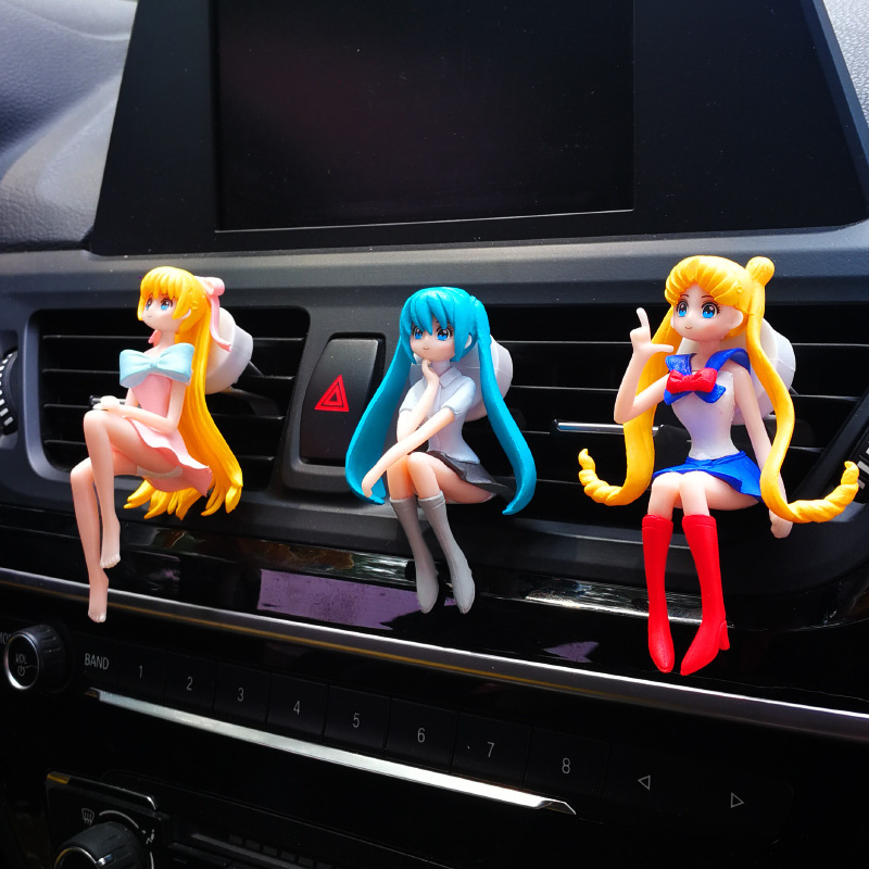Adornos de coche de celebridades de Internet Adornos de decoración interior creativa de niña hermosa Adornos de decoración del hogar del corazón de niña linda