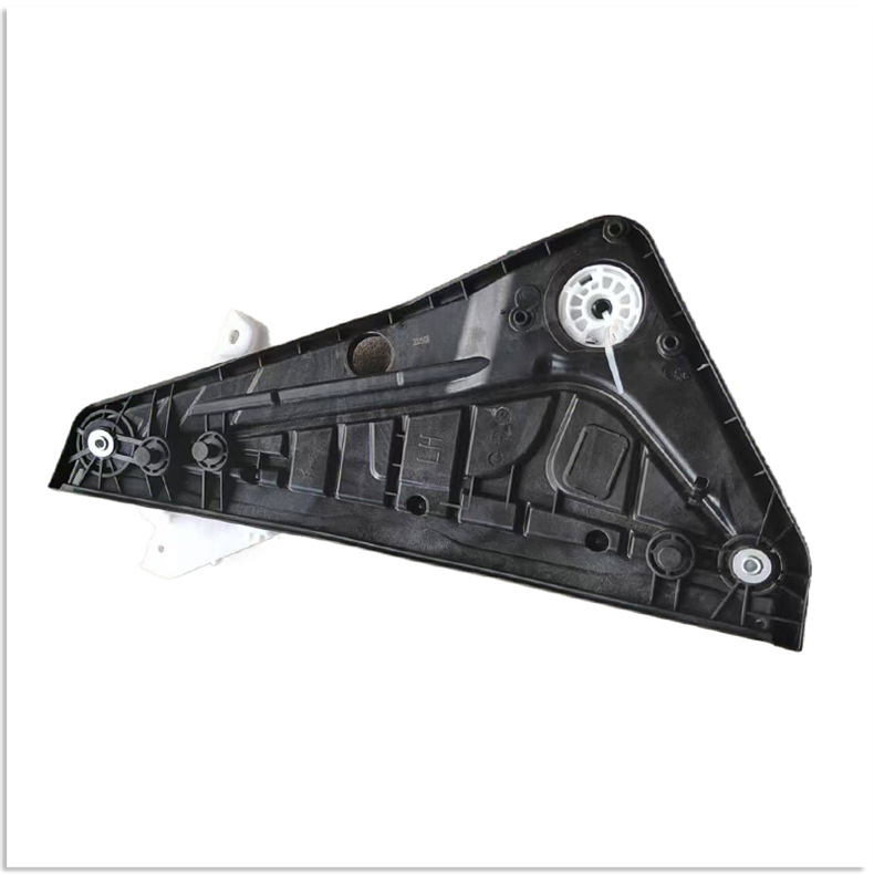 824012V010 Is Suitable for Imported Hyundai Car Parts, Such as the Glass Lift Bracket Without Motor