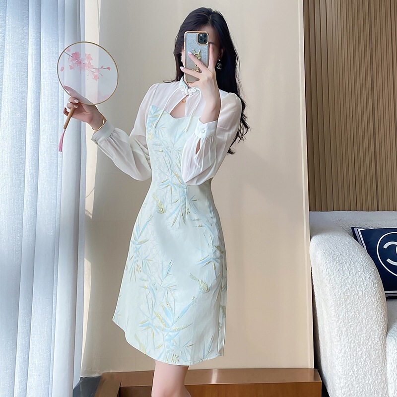 Improved cheongsam dress 2024 spring new long sleeve new Chinese style slim fit short skirt small fashion