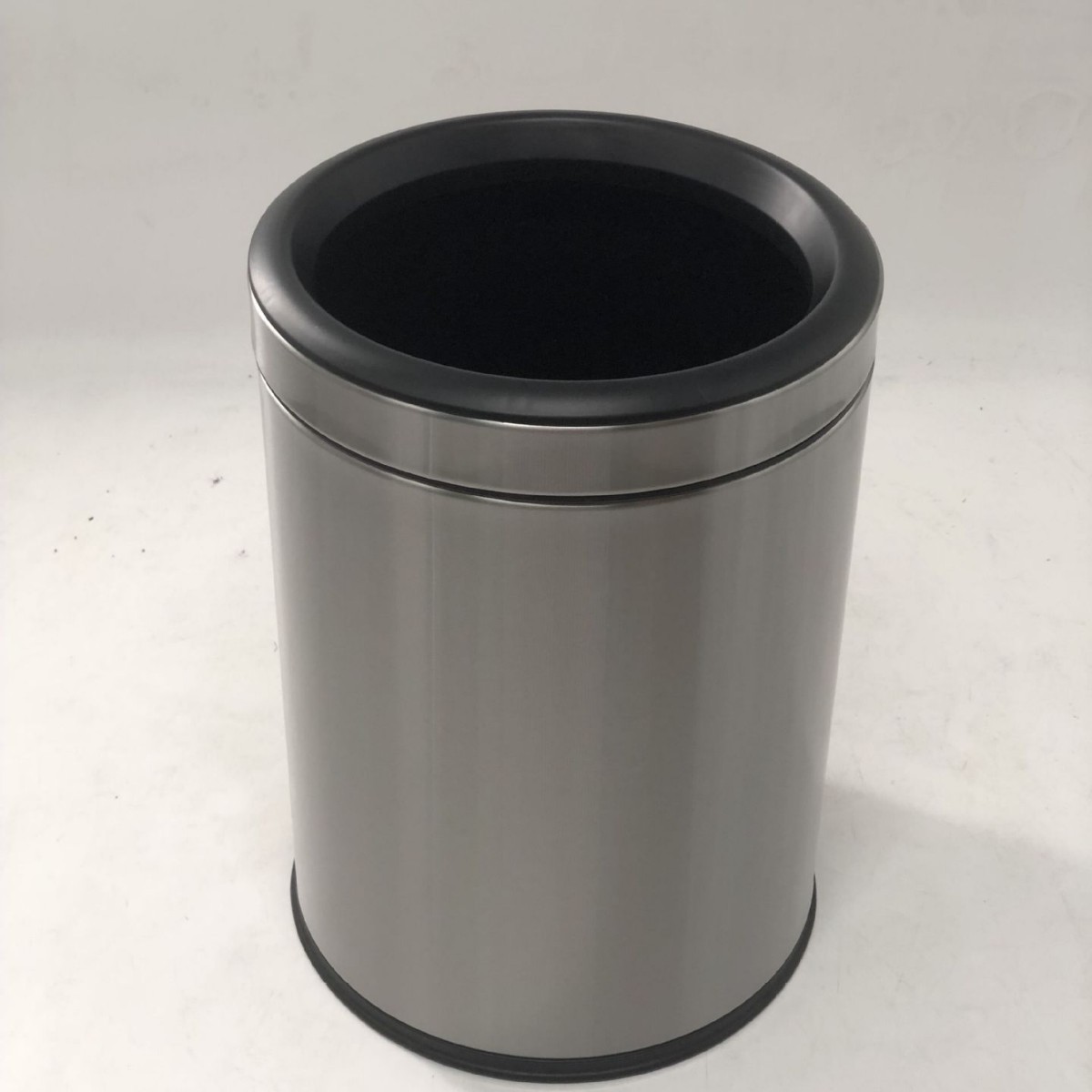 Cubo de ceniza de estilo de Hong Kong caja de fruta cesta de papel higiénico de mano Cubo de basura de acero inoxidable de doble capa retardante de llama