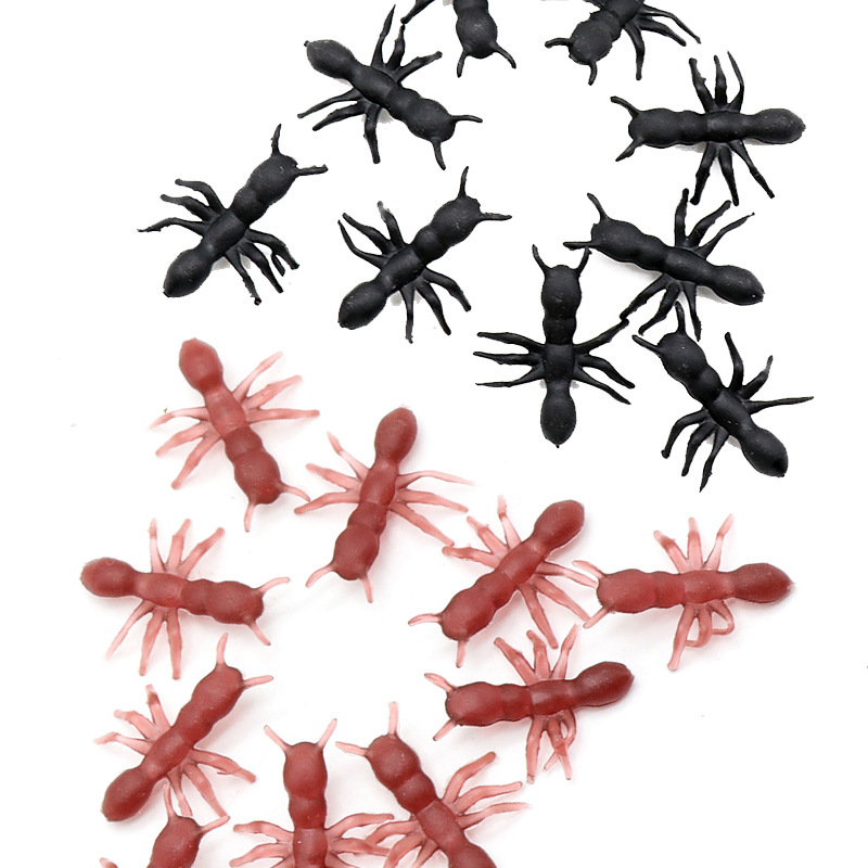 작은 개미 (1.8x1.5)