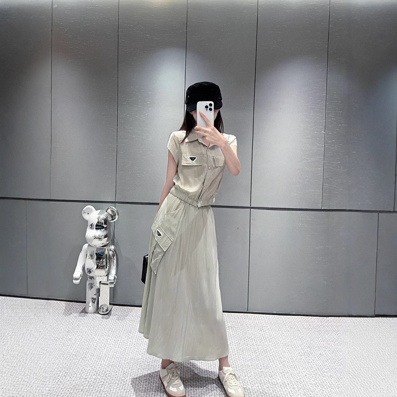 トレンドブランド25ss春夏新作三角ロゴ装飾+スカートスーツ年齢軽減気質スタイル|undefined