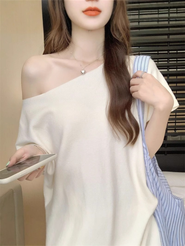 韓国の不規則な斜め肩バットスリーブニットTシャツ、女性用、新しい夏スタイルのレイジースタイルのゆったりとしたスリムなトップ|undefined