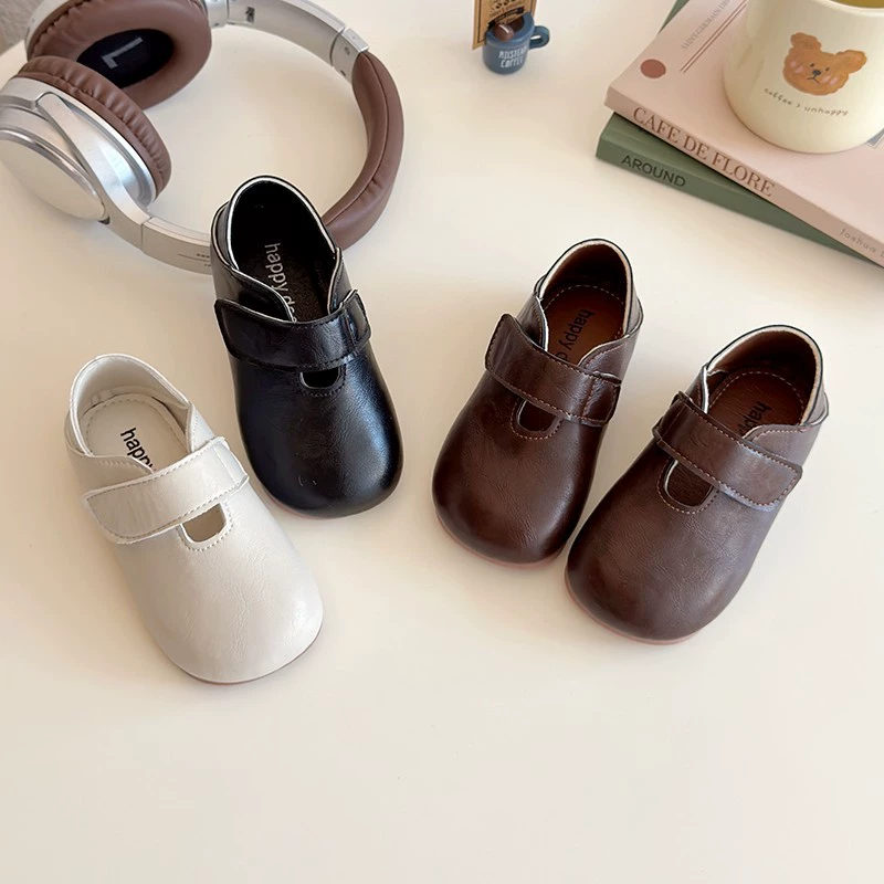 Маленькие кожаные туфли для детей весной новый стиль для девочек корейская версия ретро бобовые туфли для девочек модные дикие мягкие туфли на мягкой подошве