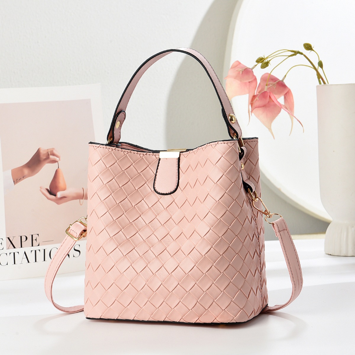 Temperamento bolsas de cubo bolsas de mano de estilo casual bolsas de mujer bolsas de hombro de moda bolsas de mochila transfronterizas image 11