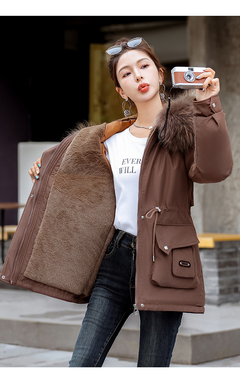 The petite faction overcomes the challenge of women's padded clothing in winter 2024, with new waist cinching slimming_voghion.com