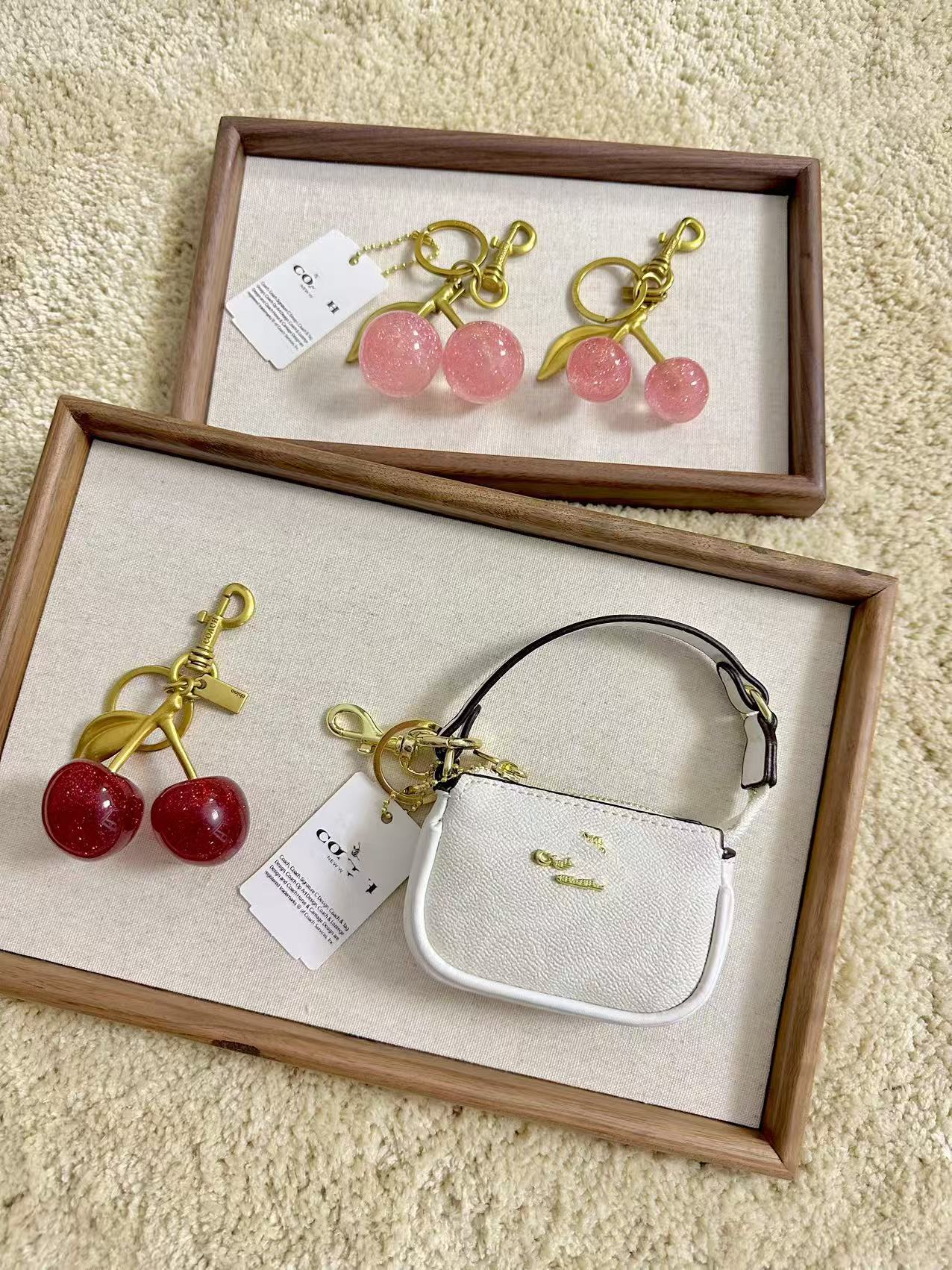 C Home Card Bag Ladies Llavero Monedero 2025 Nuevo estilo Kou Home Foreign Trade Retro Impreso Bolsa de identificación Colgante