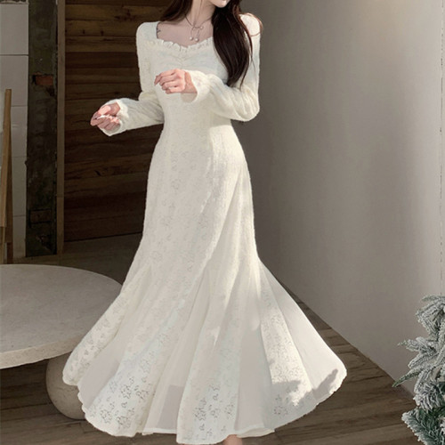 French style Hepburn style lace splicing fishtail long skirt autumn and winter large size velvet thickened white dress for women