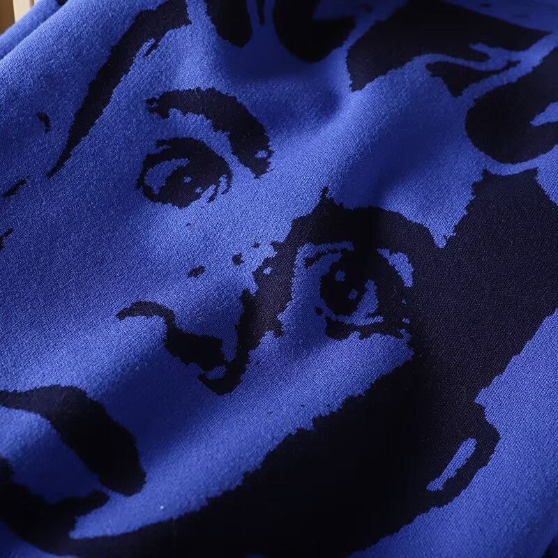 Men's Sweater Image 4