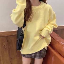 软黄色毛衣女套头宽松韩版加厚秋冬慵懒风百搭圆领针织衫上衣
