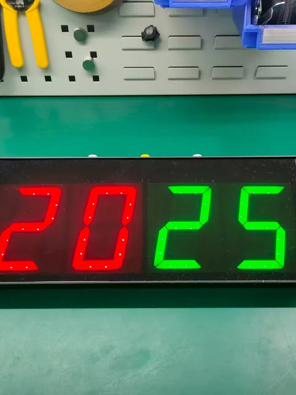 Billiards Rechargeable Led Display Large Screen Scorer, Remote Control Electronic Scoreboard for Billiard Hall, Points Tracking Scorer