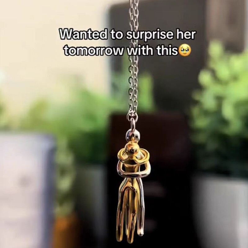 Embrace Lovers ~ Personalized Creative Valentine's Day Double Embrace Double Color Pendant Collarbone Chain European and American Hot-selling Necklace