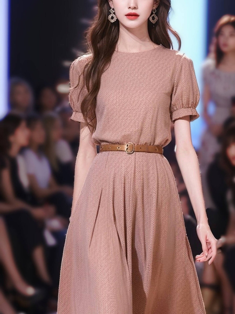 Đầm maxi nữ thắt eo cotton linen phong cách Pháp tôn dáng quả lê — Váy dán đậu