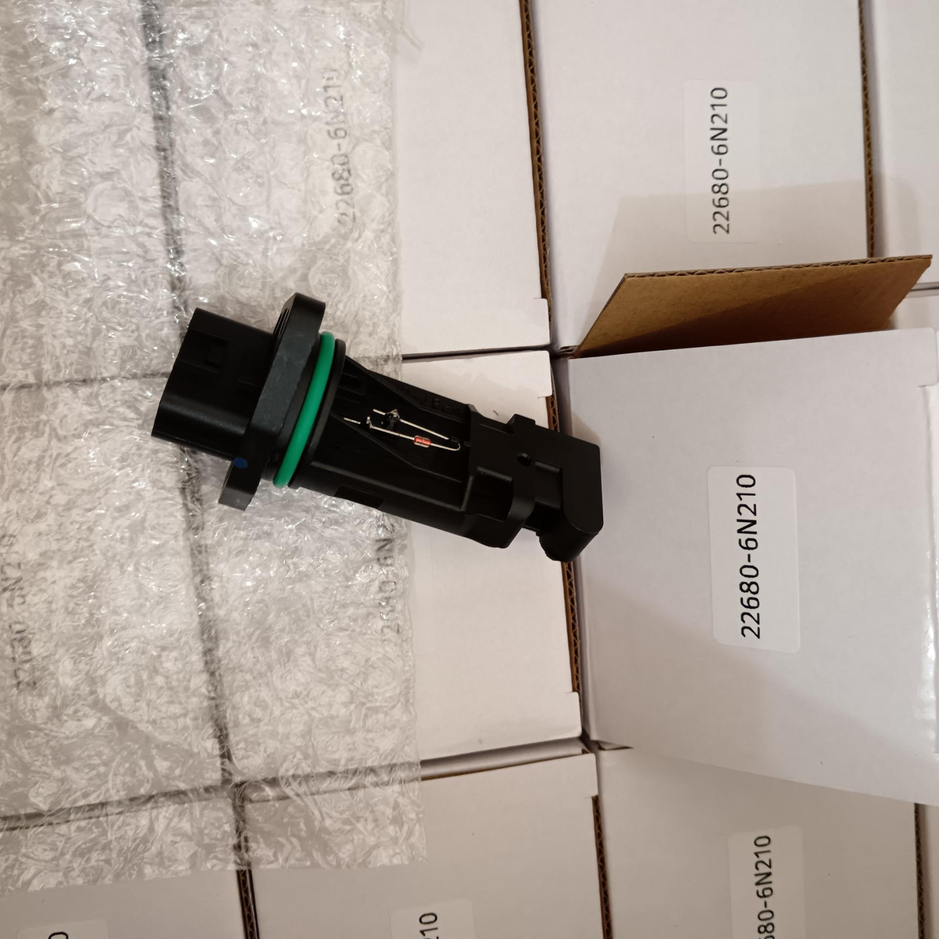 New Mass Air Flow Meter MAF Sensor 22680-6N210 For NI-SSAN