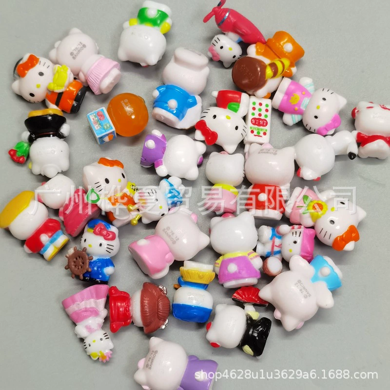 Small doll, cream phone case, three dimensional accessory, DIY