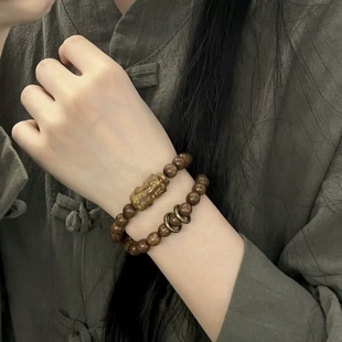 New Natural Golden Sandalwood with Green Sandalwood Pixiu Bracelet for Boys and Girls Wooden Buddhist Beads Bracelet for the Year of Birth