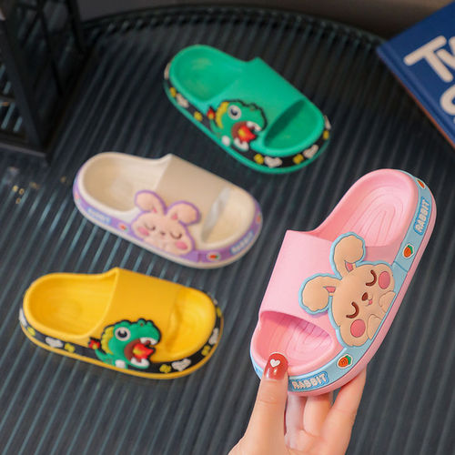 New Children's Slippers for Boys and Girls, Cartoon Style, Suitable for Middle-Aged Children and Toddlers, Home and Bathroom Use, Soft Soles, Non-Slip, Spring and Summer Cool Slippers