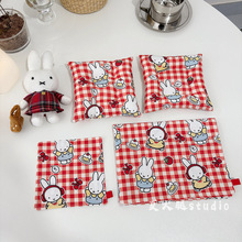 ins���޲�ˇ{Miffy}����ɫ�׷����������|�b��p��͉|�A�ޱ��|