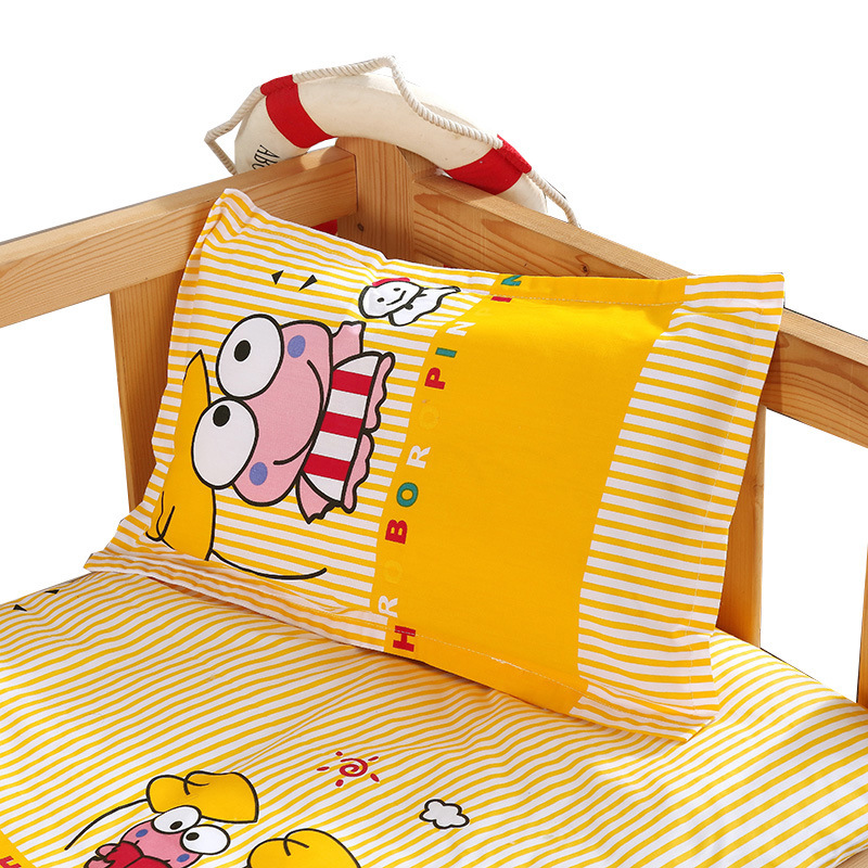 幼稚園用掛け布団3点セット、幼児・幼児向け早期教育綿お昼寝掛け布団6点セット、刺繍ロゴ入り、メーカー別注|undefined