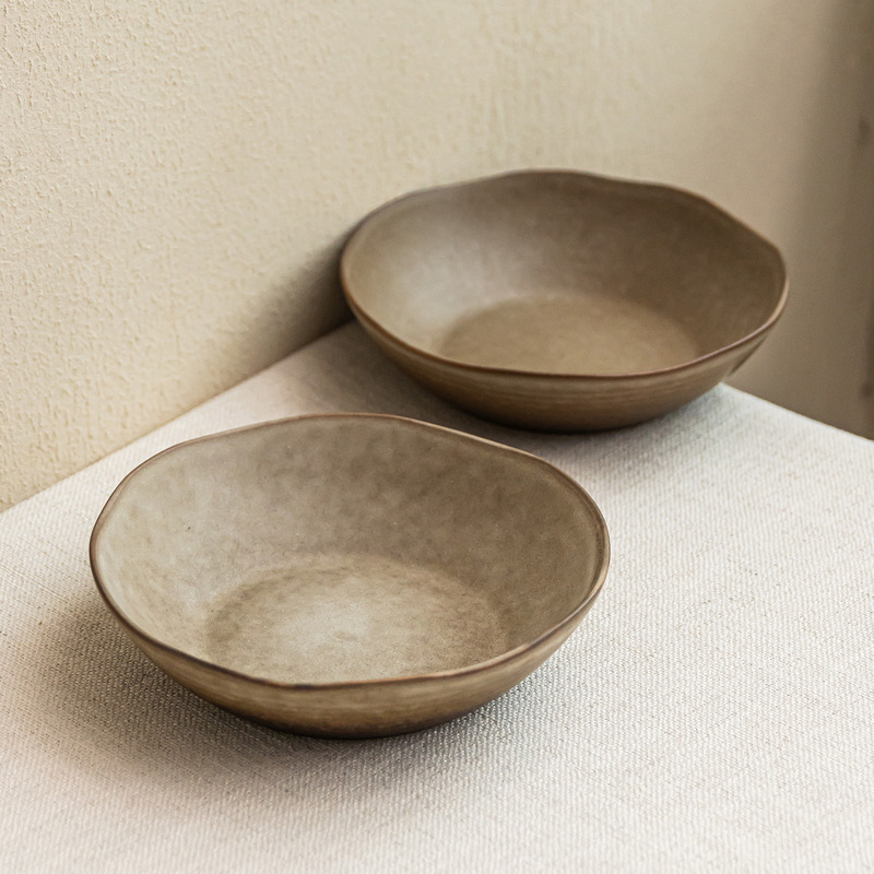 Japanese-style tableware, ceramic salad bowl for home use, vintage design, luxurious and high-end, large bowl for hotel and restaurant commercial use Japanese-style tableware, ceramic salad bowl for home use, vintage design, luxurious and high-end, large bowl for hotel and restaurant commercial use