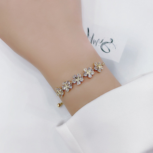 14K solid gold plated micro-set zirconia petal design bracelet Korean style celebrity cool minimalist sister-in-law bracelet