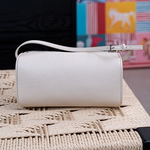 rowϵ�M��СţƤ����б��90s�P����Ҹ�¹PͲ���ٴ�AͲ�������