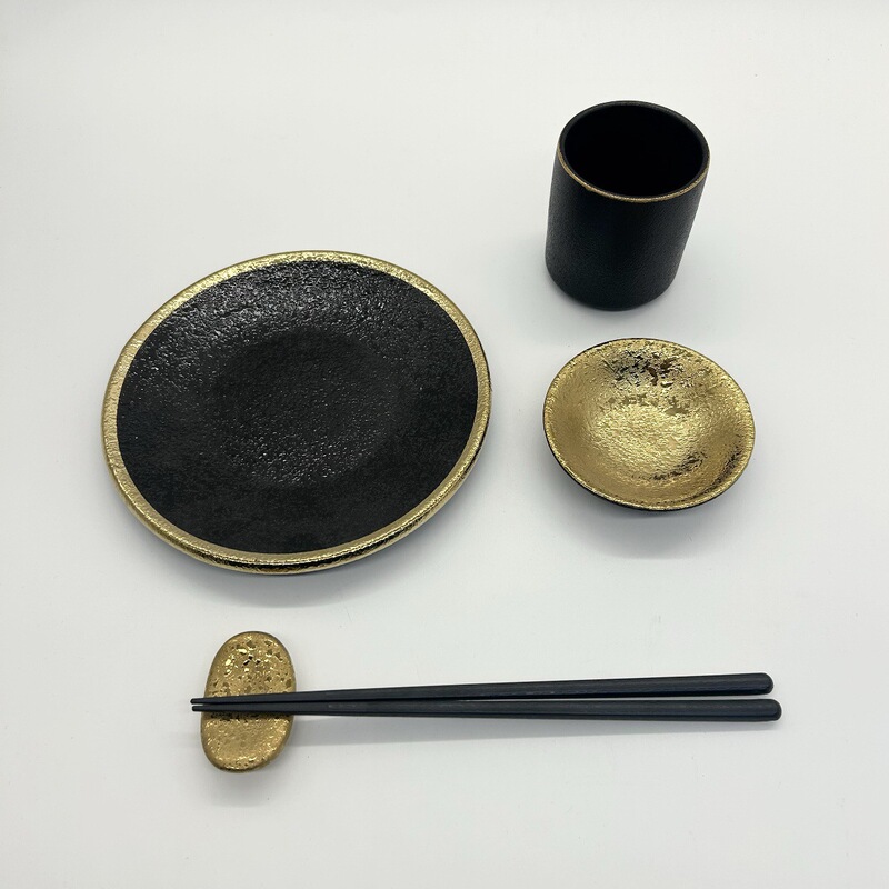 Japanese Kaiseki Ceramic Tableware Retro Round Gold-Trimmed Bone China Plate Water Cup Three-Compartment Dish Dipping Sauce Dish Chopstick Holder
