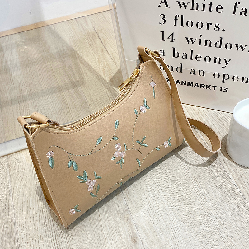 Bolso de brazo bordado bolso de verano 2022 nuevo nicho de diseño universal bolso de hombro bolso de mujer bolso al por mayor