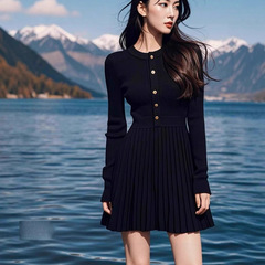 欧洲站2025早秋新款赫本风黑色针织连衣裙别致绝美高级感百褶短裙