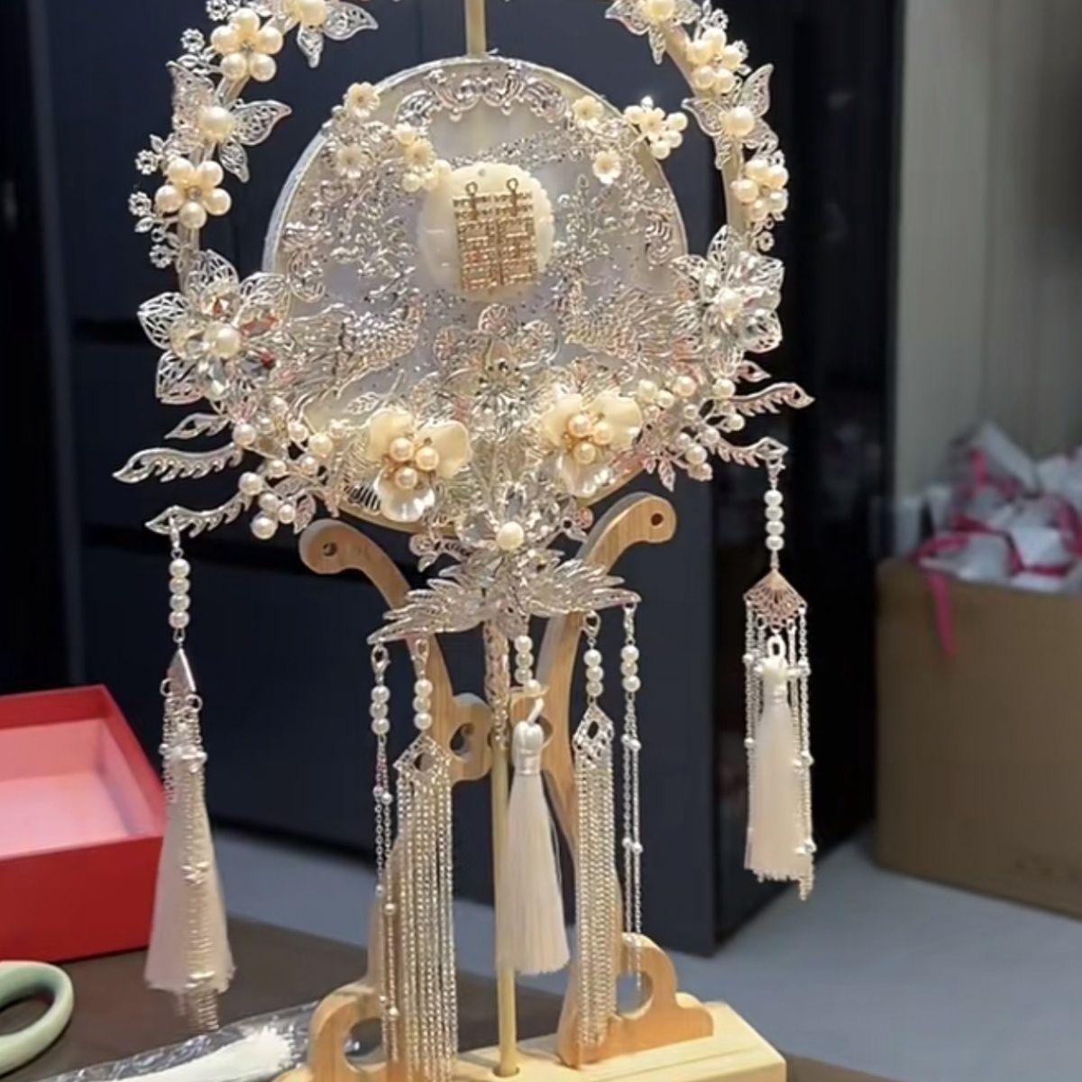 婚礼团扇新娘结婚扇子成品蓝色秀禾服喜扇出嫁遮面扇高级中式手工