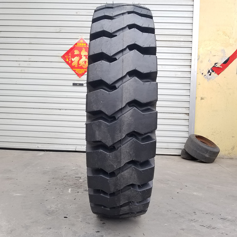 全新1300-25轮胎 宽体车轮胎 矿山自卸车工程轮胎