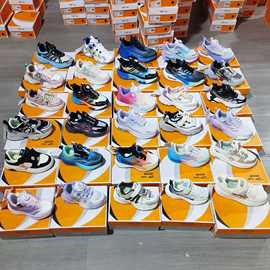 德尔惠2025春秋新款男女童休闲运动跑步鞋批发图片色搭配不挑杂款