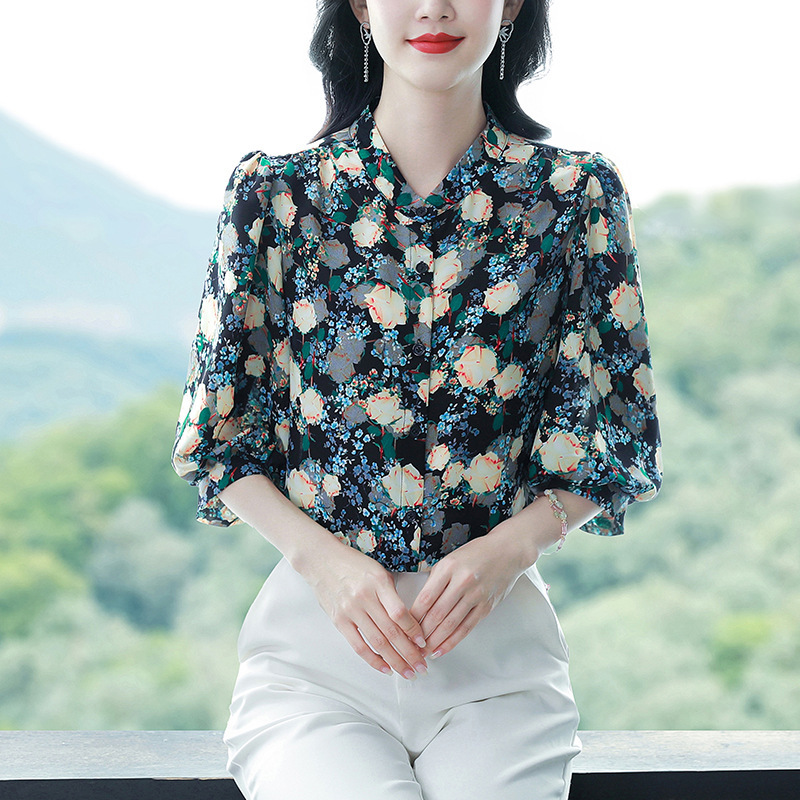 High-End Mulberry Silk Women's Printed Blouse 2026 Summer New Style Elegant Slimming Mom's Wear Three-Quarter Sleeve Shirt High-End Mulberry Silk Women's Printed Blouse 2026 Summer New Style Elegant Slimming Mom's Wear Three-Quarter Sleeve Shirt