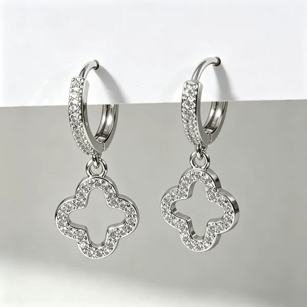 Amazon's Popular European and American Style Four-Leaf Clover Earrings for Women, Copper Zircon Hollow Design, Light Luxury, High-End Fashion Commuter Earrings for Women