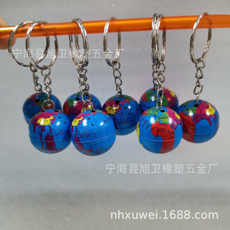 Manufacturer Supplies Small Earth Keychain Tin Keychain