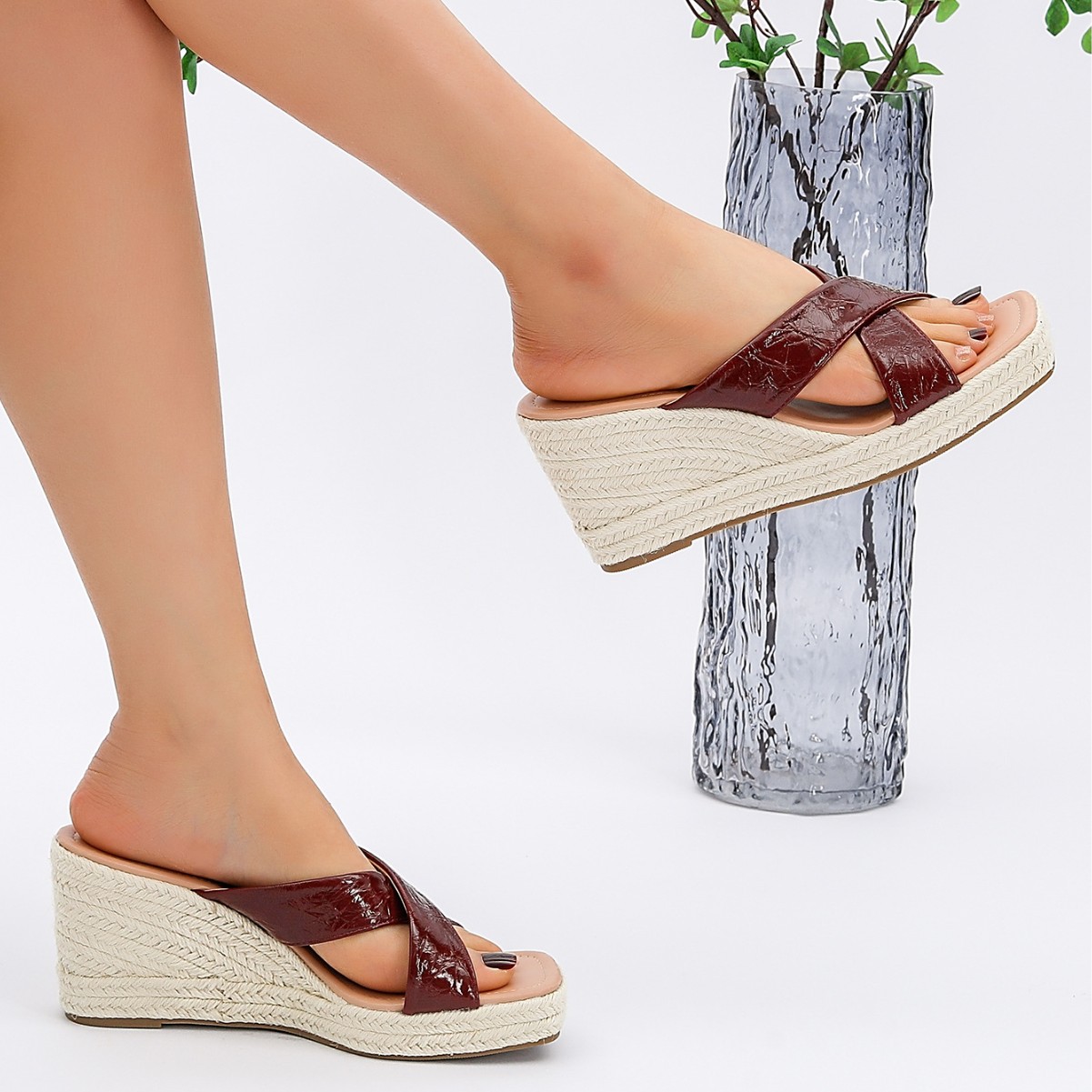 Comercio Exterior gran talón de paja sandalias nuevas zapatillas de playa antideslizantes exteriores moda cómoda banda ancha sandalias